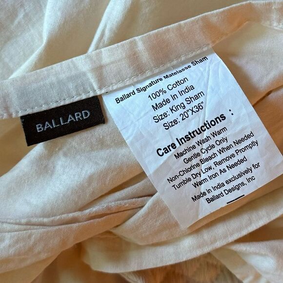 Ballard Designs Set of 2 Signature Diamond Matelasse King Shams Cream Ivory - Picture 2 of 4